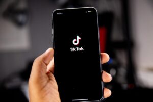 Cara Membuat Video Tiktok dengan Mudah dan Cepat Bagi Pemula dan Ketahui Keunggulan Aplikasi Tiktok Saat Ini |Kitahebat