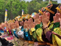 Jelaskan Pendapatmu tentang Upaya dan Sikap yang Tepat Sebagai Pelajar dalam Menghadapi Globalisasi Namun Tetap Mengedepankan Kehidupan Bangsa yang Luhur