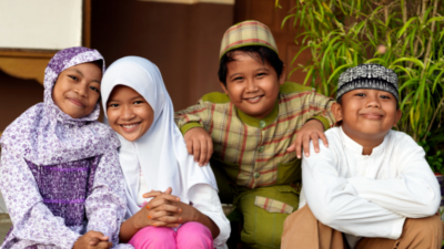 Tuliskan Pengalamanmu tentang Membantu Anak Yatim