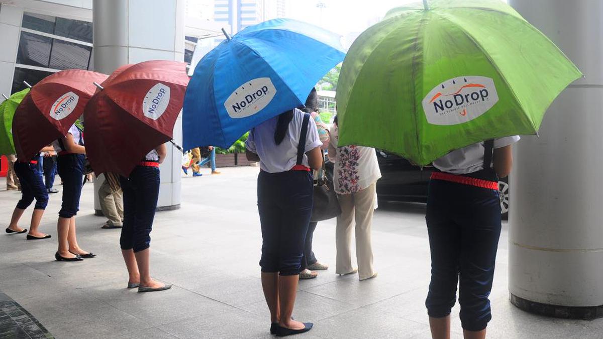 Bagaimana Asal Mula Penulis Memutuskan Bekerja Sebagai Ojek Payung