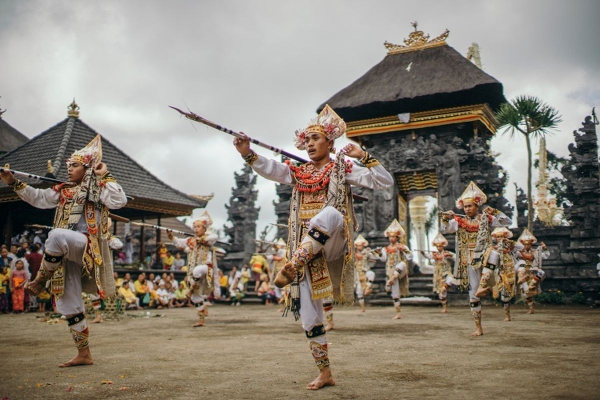 Mengapa Warisan Budaya Tak Benda Bisa Menghilang