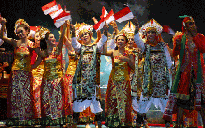 Jelaskan Faktor-Faktor yang Menyebabkan Keberagaman Bangsa Indonesia