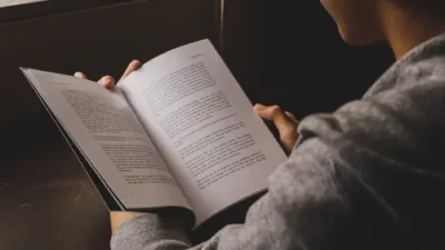 Sekulerisme dan Sekularisasi Apakah Berbeda: Pengertian, Fokus, dan Perbedaan Utamanya