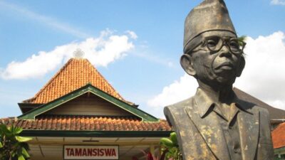 Tujuan Pendidikan Menurut Ki Hajar Dewantara